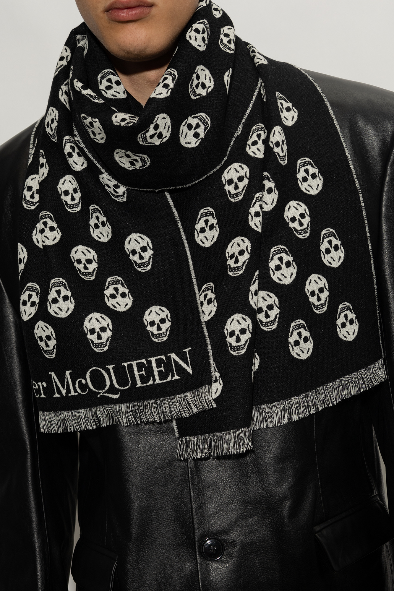 Alexander mcqueen wool store scarf